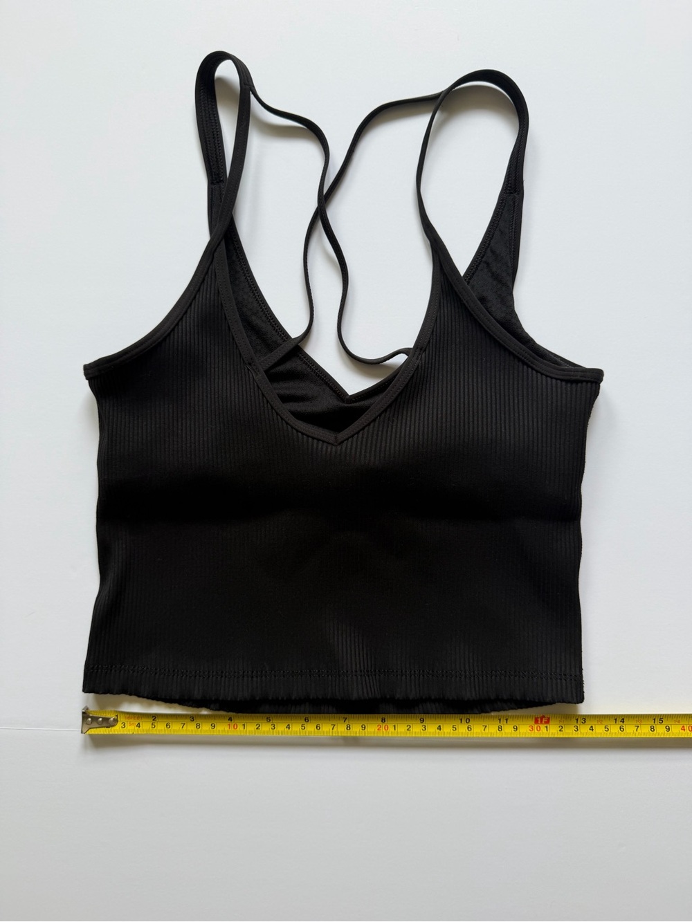 Vuori Rib Cropped Tank Top Size Medium in Black - Style VW189 Crossed Strap Back - Picture 9 of 11